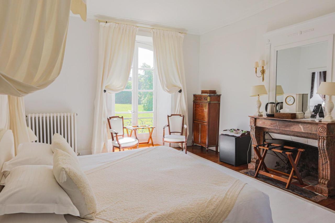 Chateau Des Briottieres Champigne Bagian luar foto