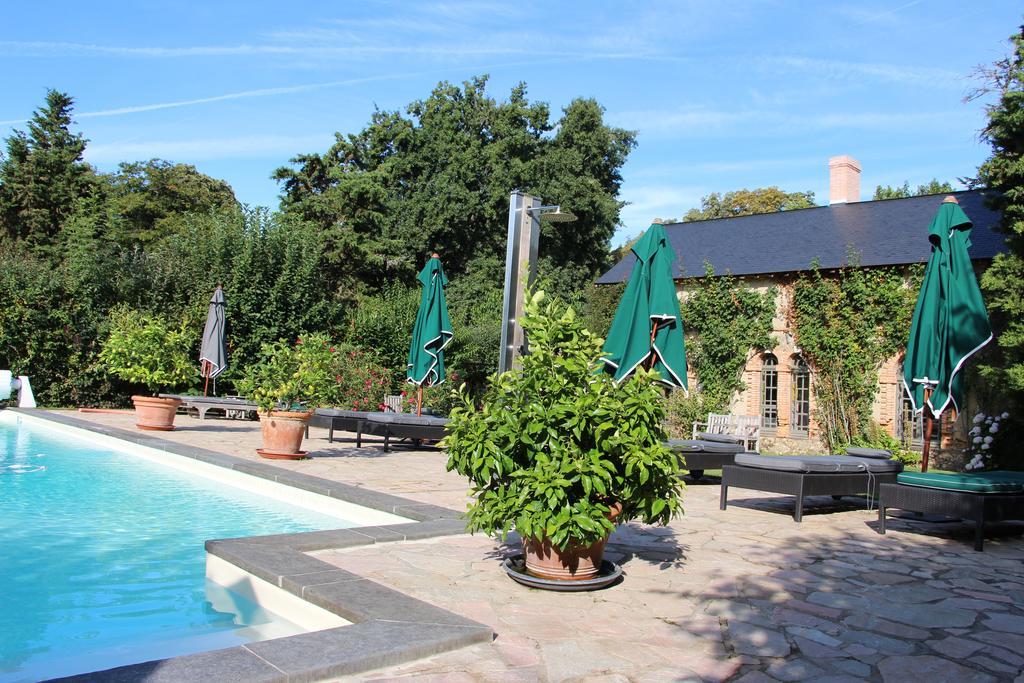 Chateau Des Briottieres Champigne Bagian luar foto